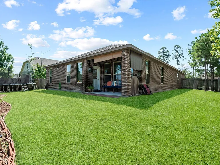 14011 Wolftrap Ln — Photo 30