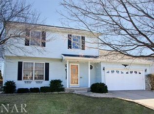 7 Cheviot Ct, Bloomington, IL 61704