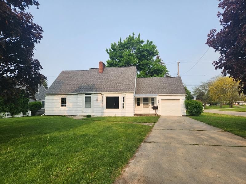 1st image of 4585 West St