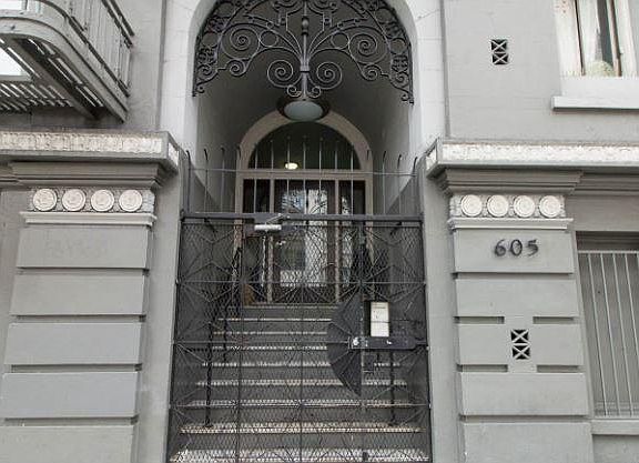 4th image of 605 Jones St