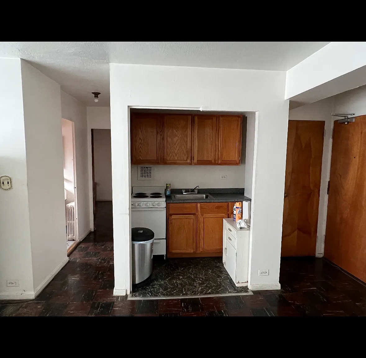 7327 N Rogers Ave — Photo 3