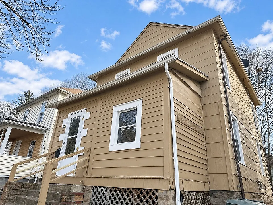 115 Mohawk St