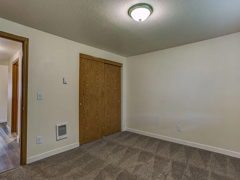 Cascade Village Estacada — Photo 40