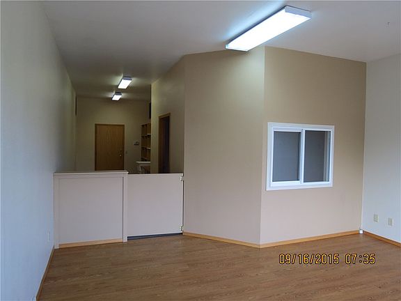 4th image of 1419 Main St