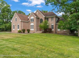 2211 Longest Dr, Toms River, NJ 08755
