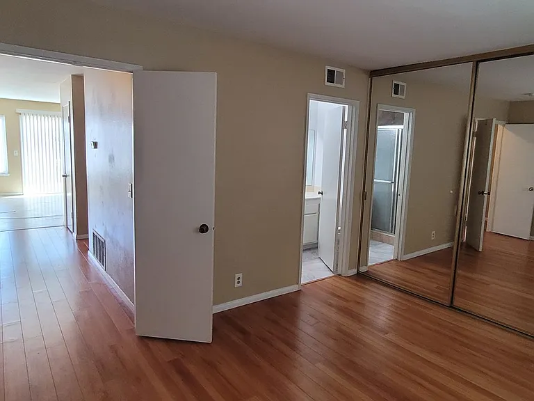 1017 Quiet Creek Ln — Photo 30