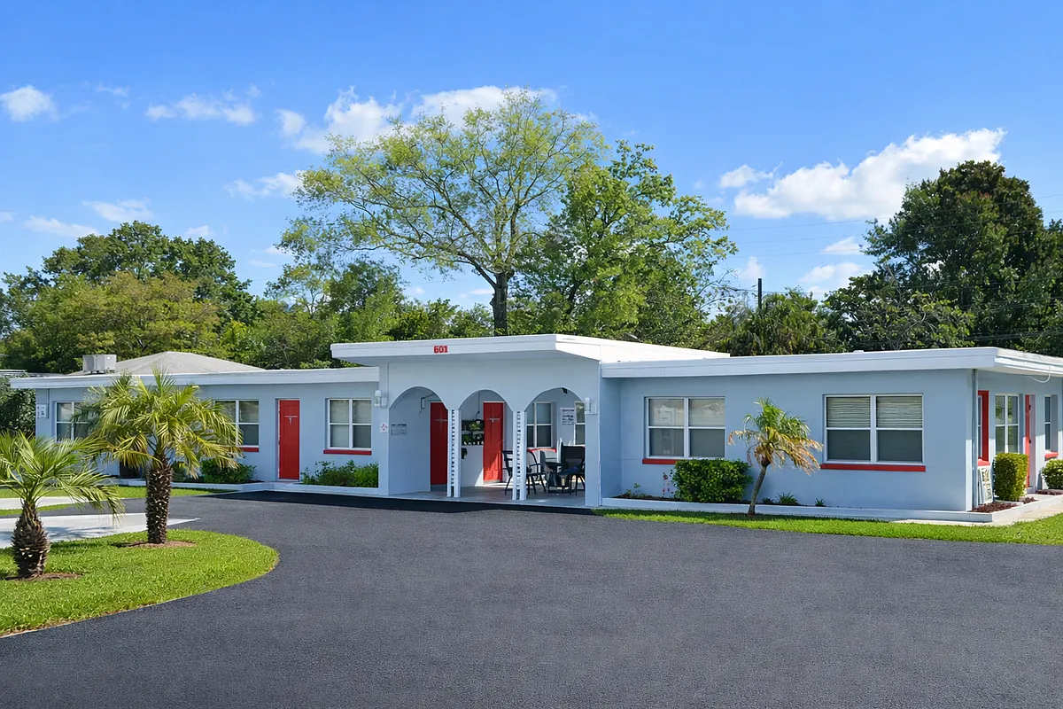 Building Photo - Ruby Apartments- Sabal