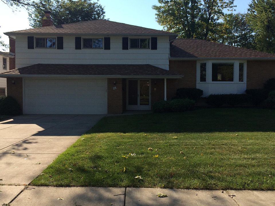 1st image of 74 Sherbrooke Ave