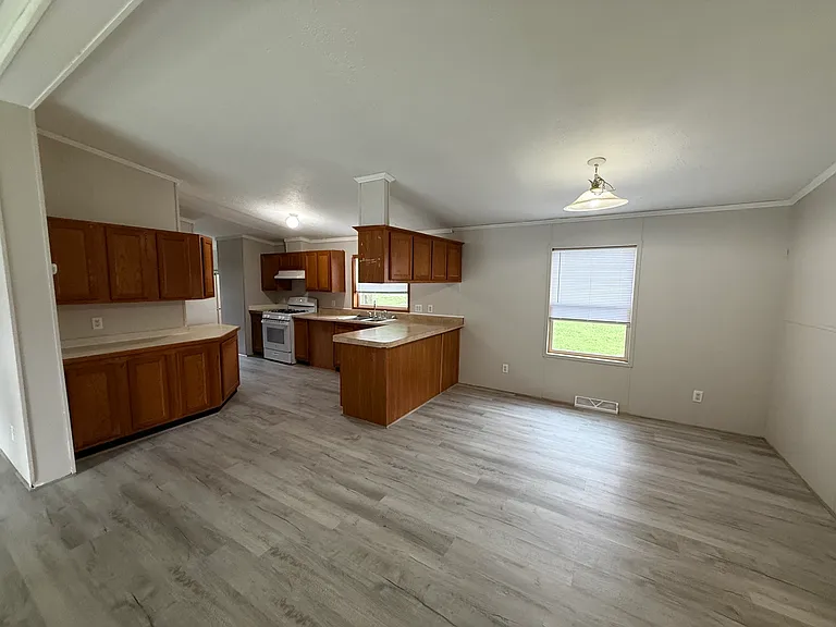 260 Timber Ln — Photo 3