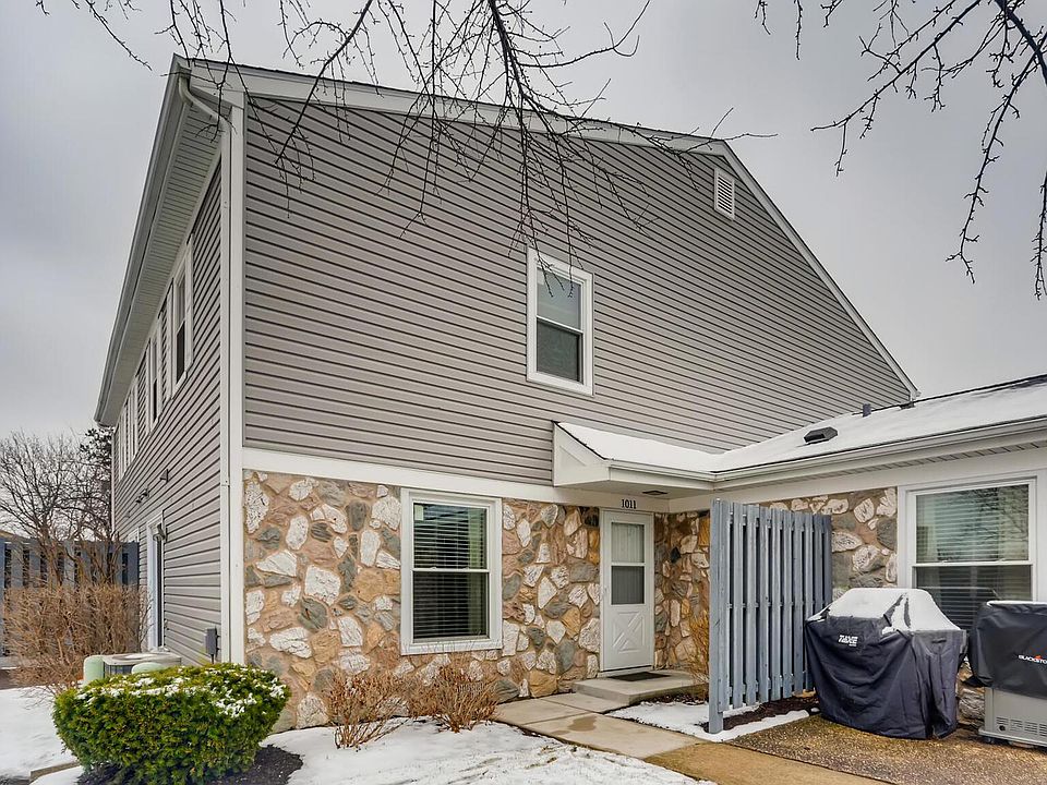 1st image of 1011 Newport Hbr #1011