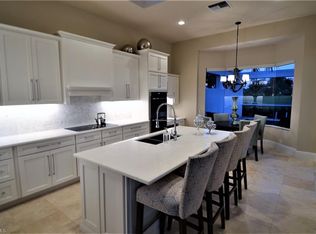 11418 Quail Village Way, Naples, FL 34119