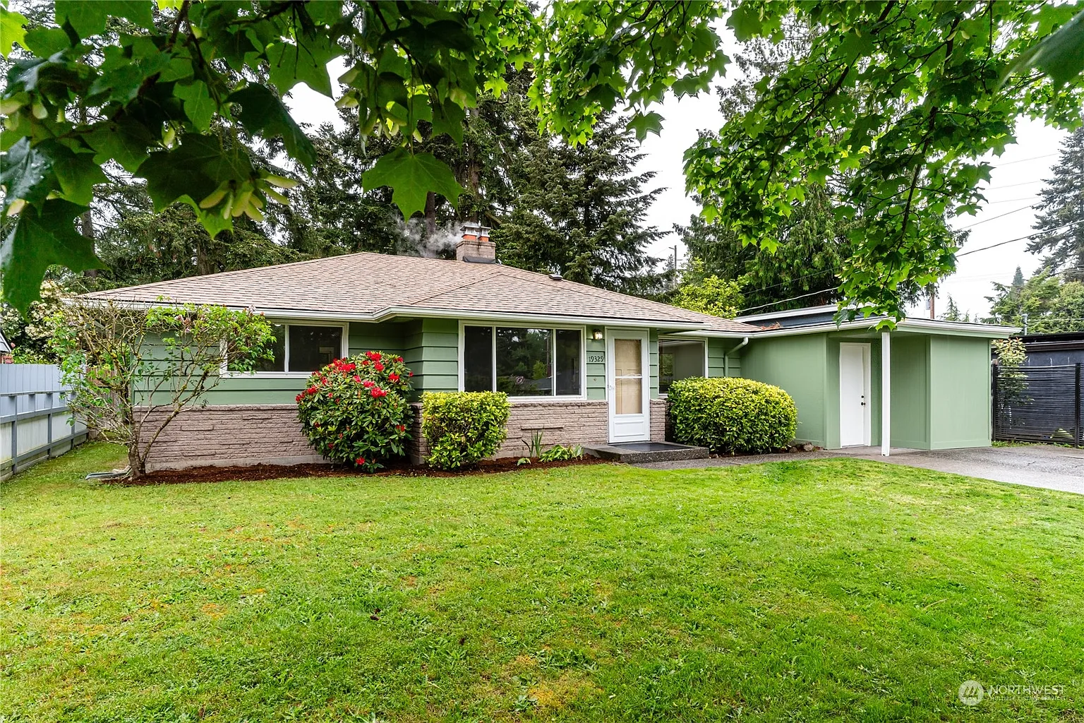 19329 Meridian Avenue N photo 1