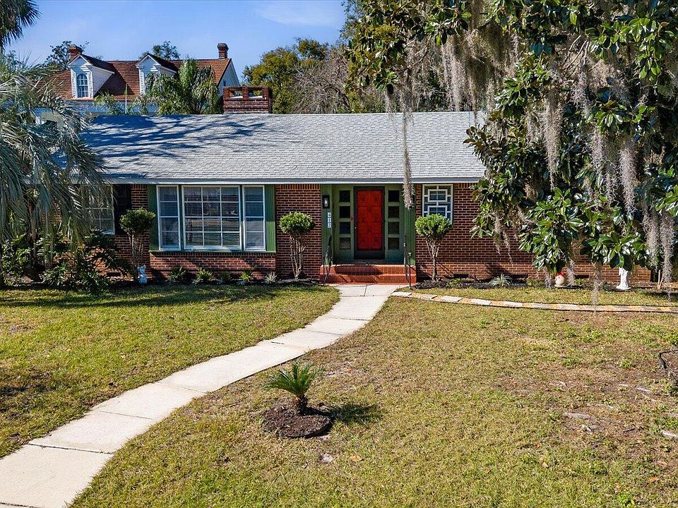 1st image of 412 Mulholland Park