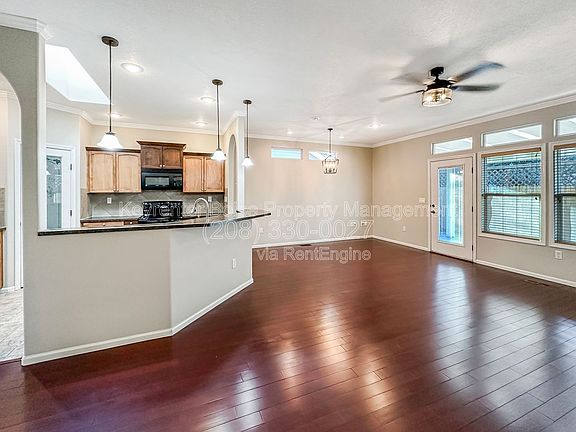 2nd image of 9259 W Olivia St