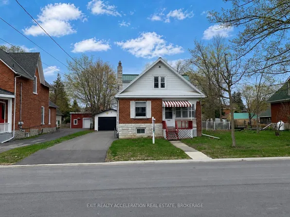 236 East St, Greater Napanee, ON K7R 1T2