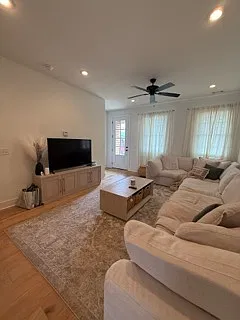 2119 W Parnell Dr. 2 - 1 — Photo 3