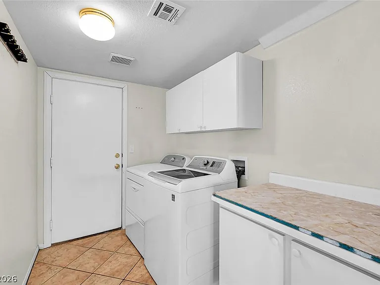 8963 Crystal Lagoon Ct — Photo 51