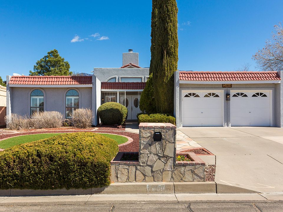 1st image of 7809 Quintana Dr NE