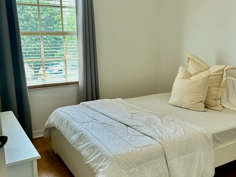 22162 Majestic Woods Way — Photo 14