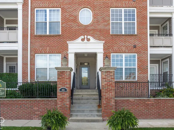 451 American Way N APT 3H, Carmel, IN 46032