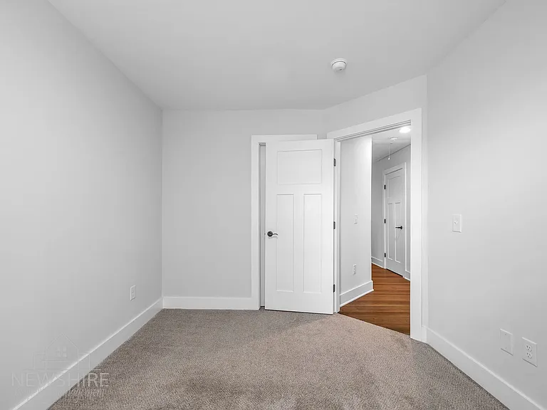 Townes at Converse Luxury Townhomes — Photo 34