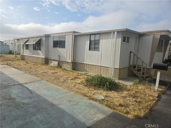 530 W Devonshire Ave Space 33, Hemet, CA 92543