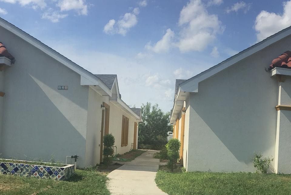 1st image of 114 Amy Dr