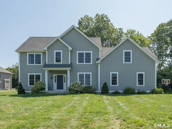 23 Salmon Run, East Hampton, CT 06424
