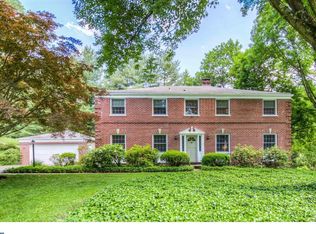 801 Vauclain Rd, Bryn Mawr, PA 19010