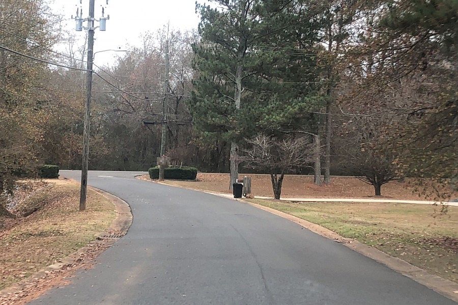 2nd image of 17 Cliff Rd