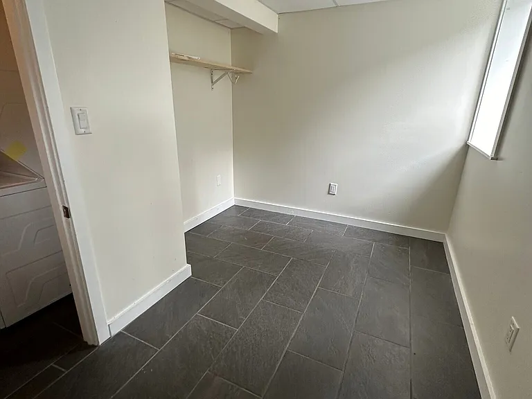 829 Miller Ave — Photo 17