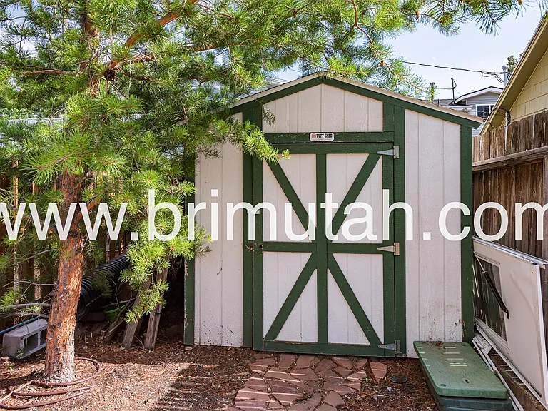 2364 E Redondo Ave — Photo 19