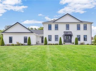 4 Matthew Dr, Suffield, CT 06078