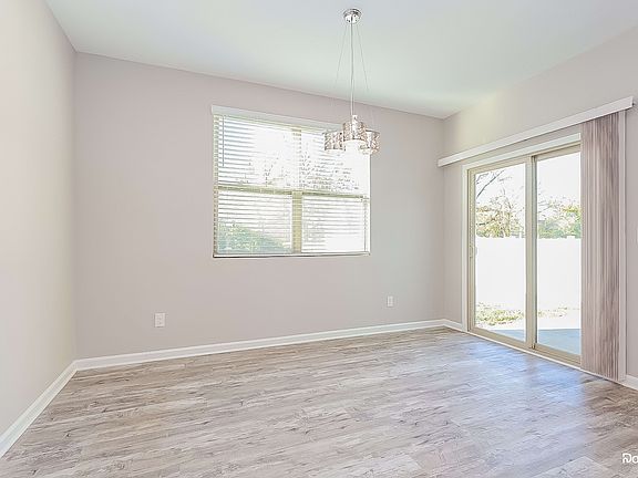 5th image of 9019 Fenton Rd