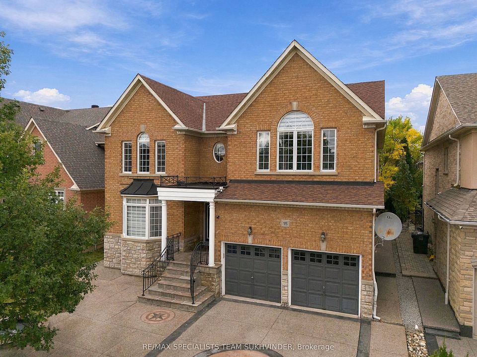1st image of 15 Saint Hubert Dr