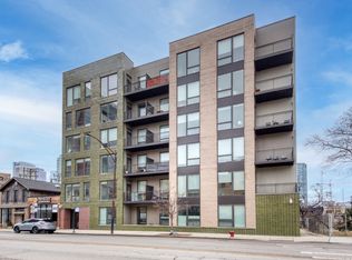 851 W Grand Ave APT 404, Chicago, IL 60642