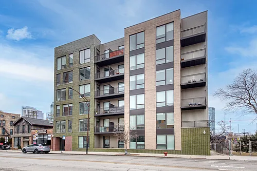 851 W Grand Ave Photo 1