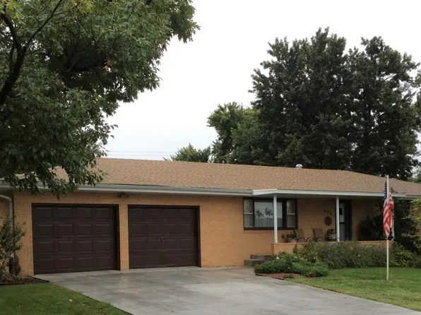 420 S 5th St, Phillipsburg, KS 67661