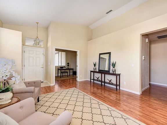 5th image of 1442 Kerslake Cir