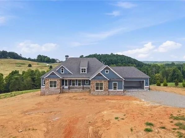 5364 Price Rd, Gainesville, GA 30506
