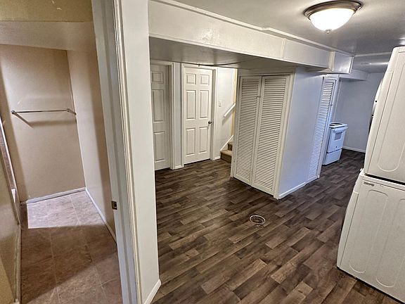 4th image of 615 N American Beauty Dr