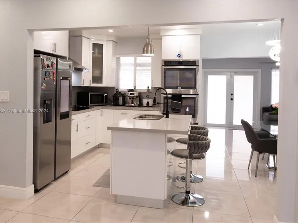 3450 NW 83rd St, Miami, FL 33147