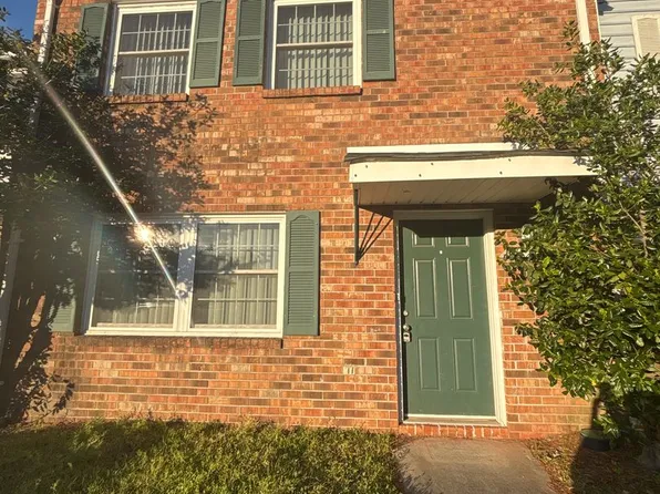 202 Myrtlewood Cir, Jacksonville, NC 28546