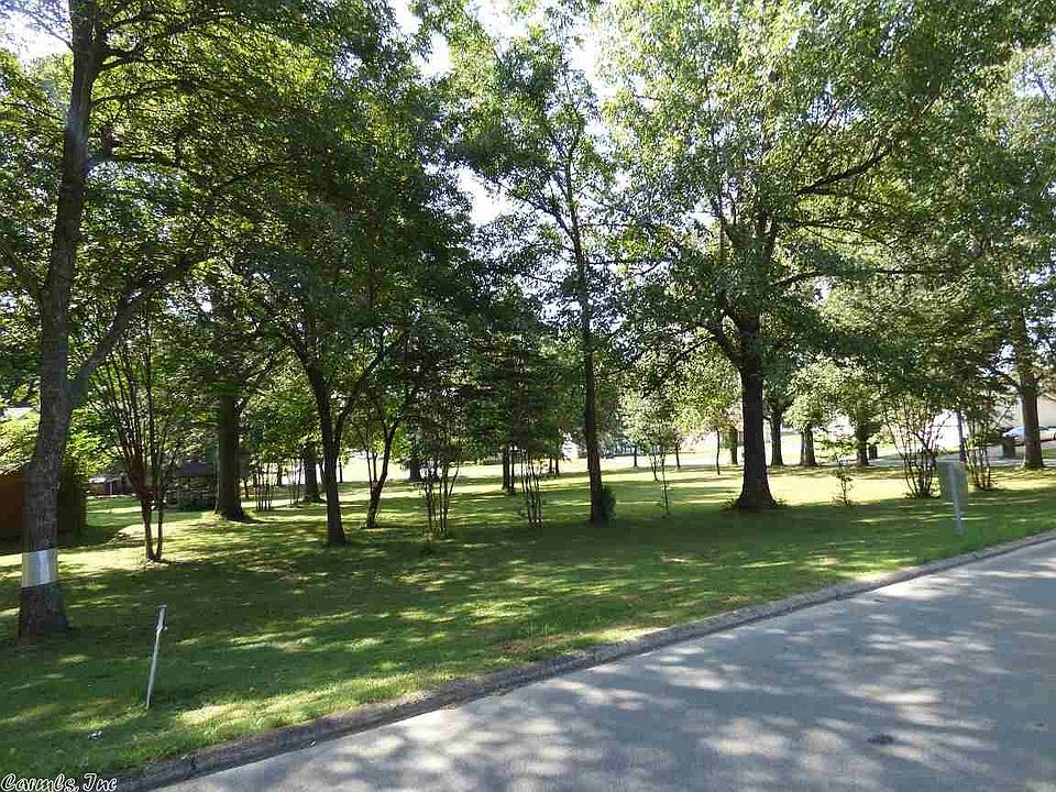 2nd image of Wirt St