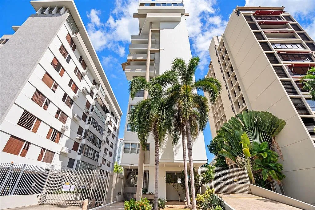 2 bed, 2.0 bath, 1100 sqft, $3,500 — Photo 1