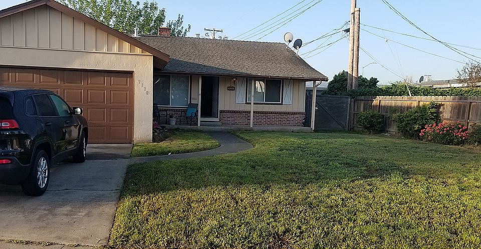 1st image of 1110 Holly Dr