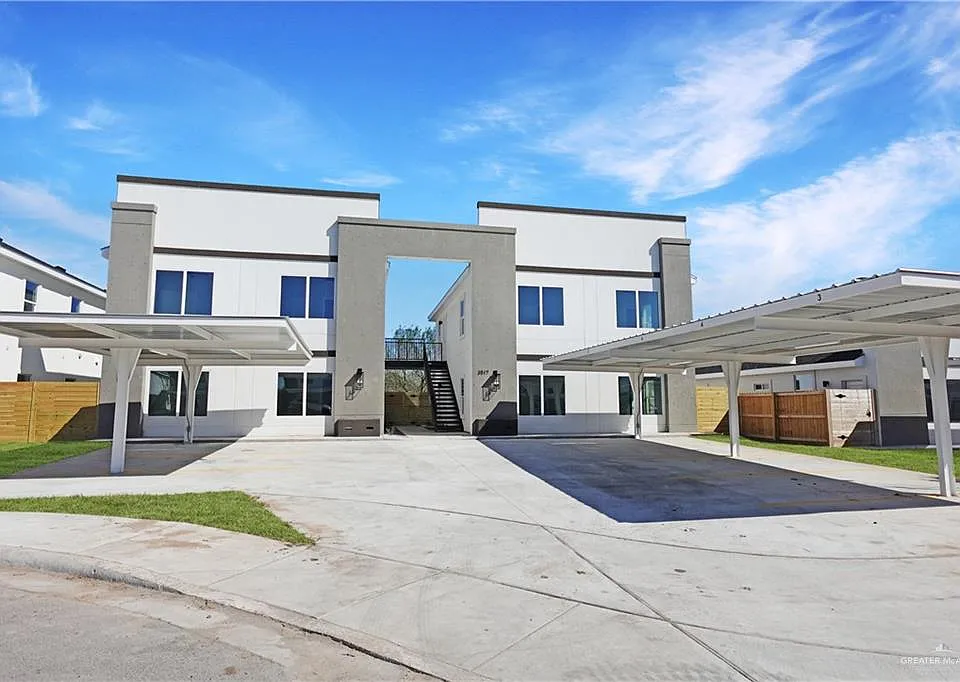 3517 S Dominique Dr #1