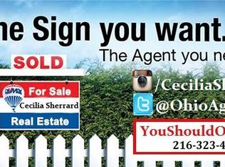 421 Orchardview Rd, Seven Hills, OH 44131