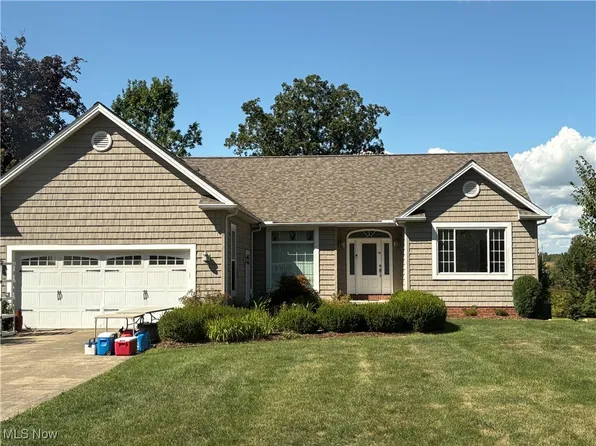 1129 Lake Vue Dr, Rome, OH 44085