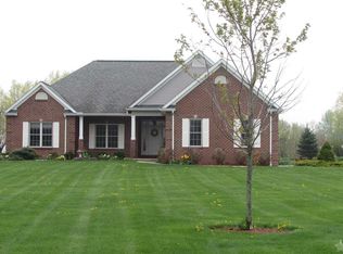 4248 N Sheldon Rd, Churubusco, IN 46723